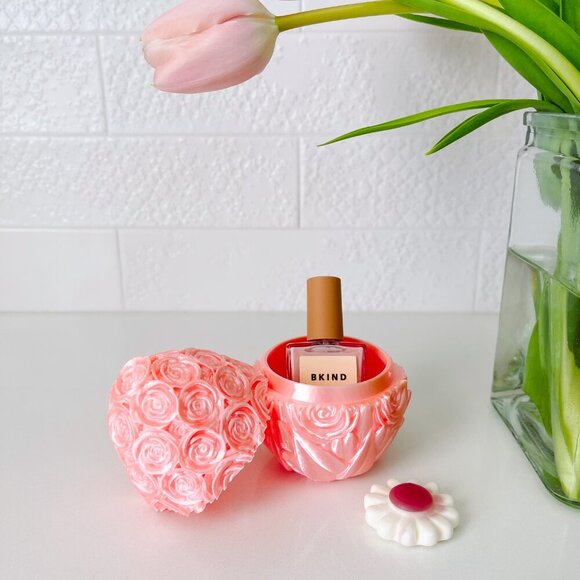 Rose-Covered Easter Eggs โ Handcrafted Party Favors, Spring Decor, Wedding Gifts - Picture 4 of 10